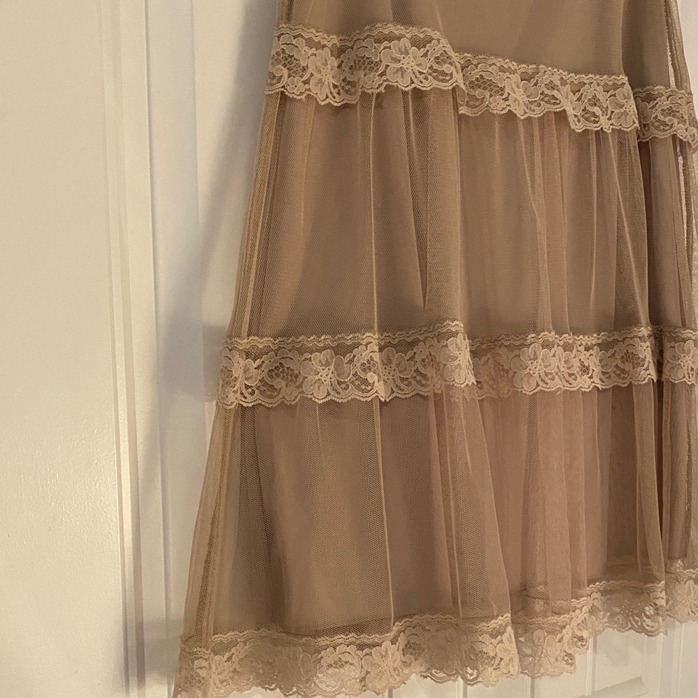 Speechless Tan Lace Skirt size Small - Picture 3 of 6